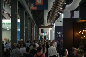 Rio Oil & Gas: engenheira química apresenta resultados obtidos em pesquisa por lubrificante de alta performance