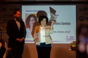 CLAQ 2022: Brasileira vence Prêmio Mulheres Latino-Americanas na Química