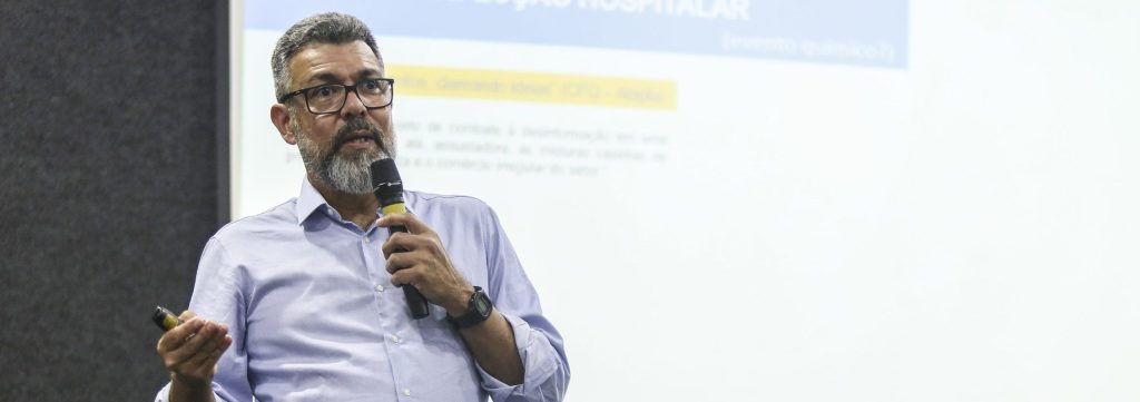 Conselheiro federal de Química palestra na Paraíba e fala do uso de saneantes no combate às infecções hospitalares
