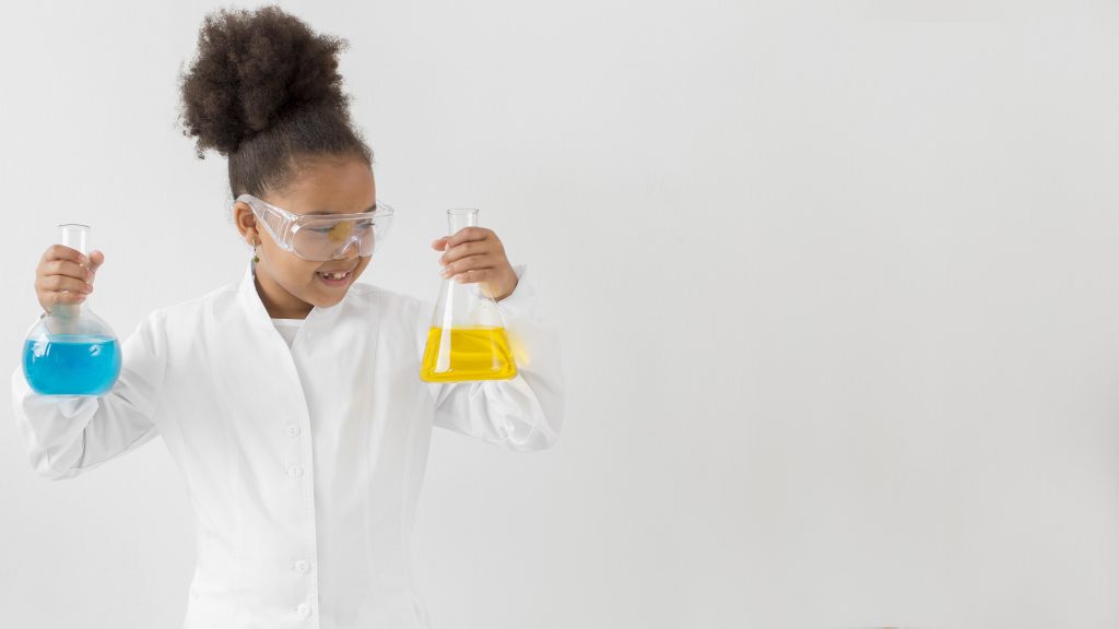 Quimeninas: Olimpíada Nacional Feminina incentiva jovens químicas no Brasil