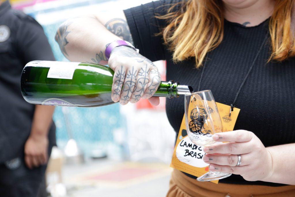 Feira Selvagem encerra Semana de debate sobre cervejas ácidas complexas: evento em São Paulo teve apoio do Sistema CFQ/CRQs