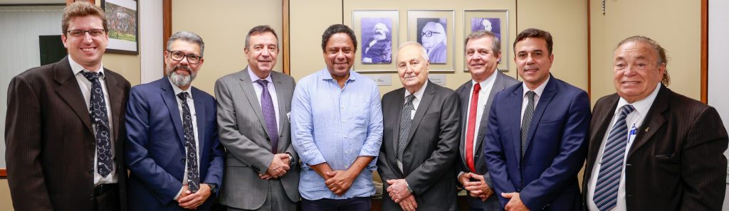 CFQ defende inclusão e reconhecimento do Profissional da Química nas carreiras de saúde