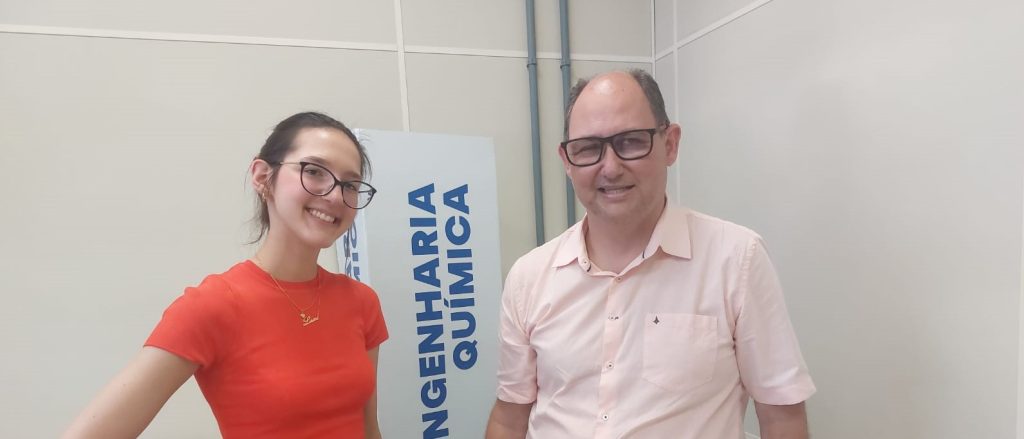 Paranaense é primeira colocada geral na PUC-PR e opta por Engenharia Química