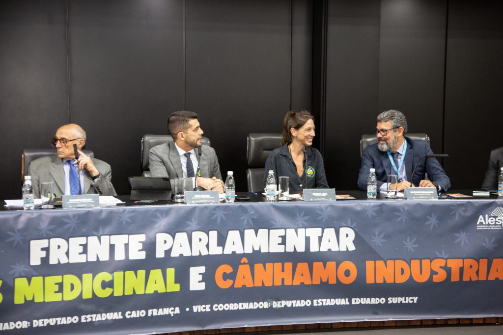 “Nossa meta é desmitificar e qualificar o debate sobre a Cannabis” diz conselheiro federal do CFQ