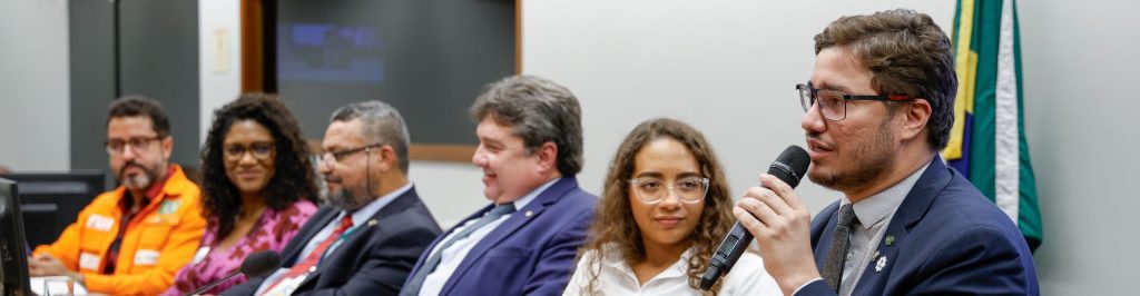 CFQ defende formação em sustentabilidade para Químicos em audiência pública