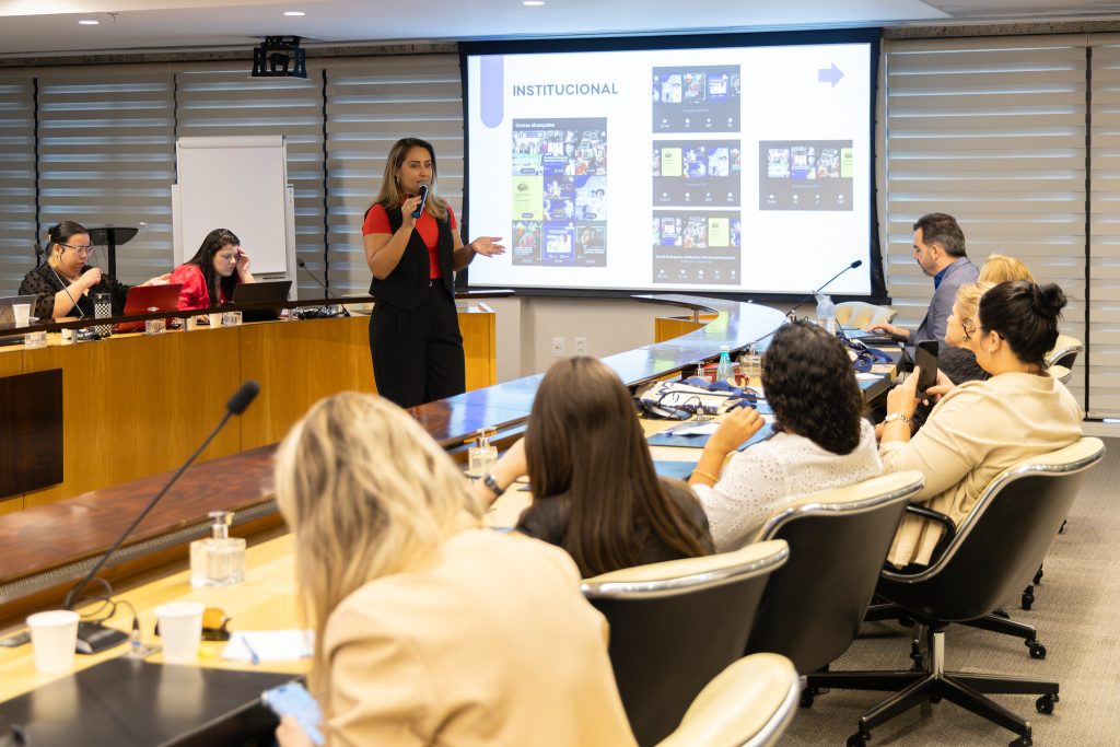 Chefe da ASCOM leva cases de sucesso do CFQ para workshop voltado a comunicadores do segmento de hospedagem e alimentação