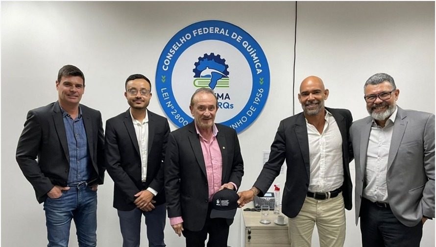 CFQ e ABCCI discutem ações para certificar insumos e produtos derivados de cannabis