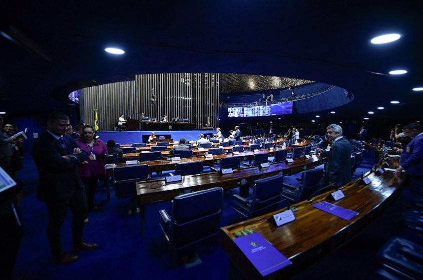 CFQ e IdQ comemoram aprovação do PL que cria Inventário Nacional de Substâncias Químicas