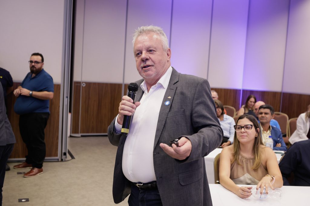 Reeleito no CRQ do Paraná, Edward Borgo aponta transparência, aproximação com profissionais e empresas e fiscalização