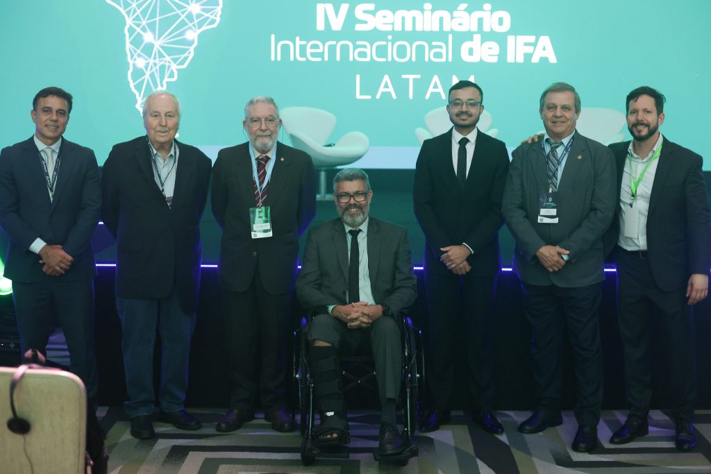 Em São Paulo, Seminário Internacional de IFA se encerra com a presença do Sistema CFQ/CRQs e representatividade da Química