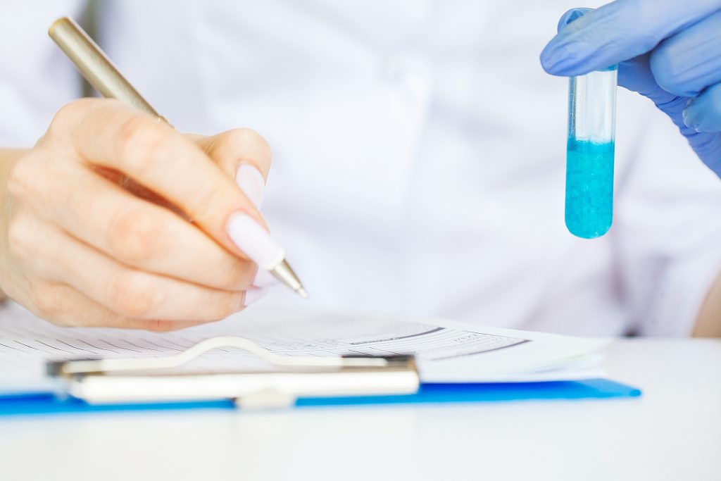 Sistema CFQ/CRQs realiza força-tarefa nacional em indústrias de bebidas alcoólicas 