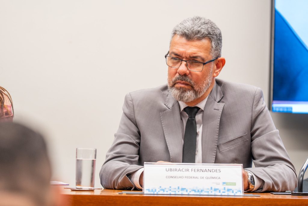 Audiência pública discute falsificações na área da saúde e recebe contribuições do Sistema CFQ/CRQs