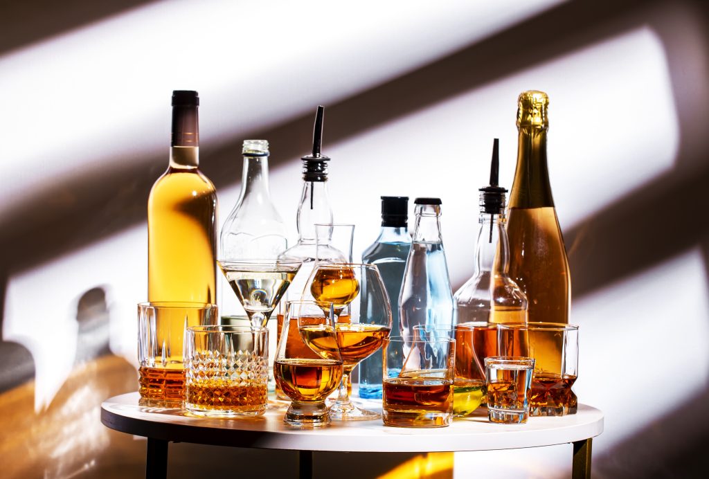 CFQ lança material informativo sobre metanol em meio a novos registros de intoxicação no país