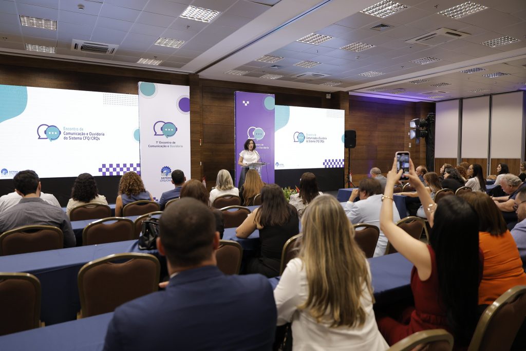 Para manter padrão de qualidade no atendimento, Ouvidoria do CFQ promove pesquisa de satisfação junto a usuários