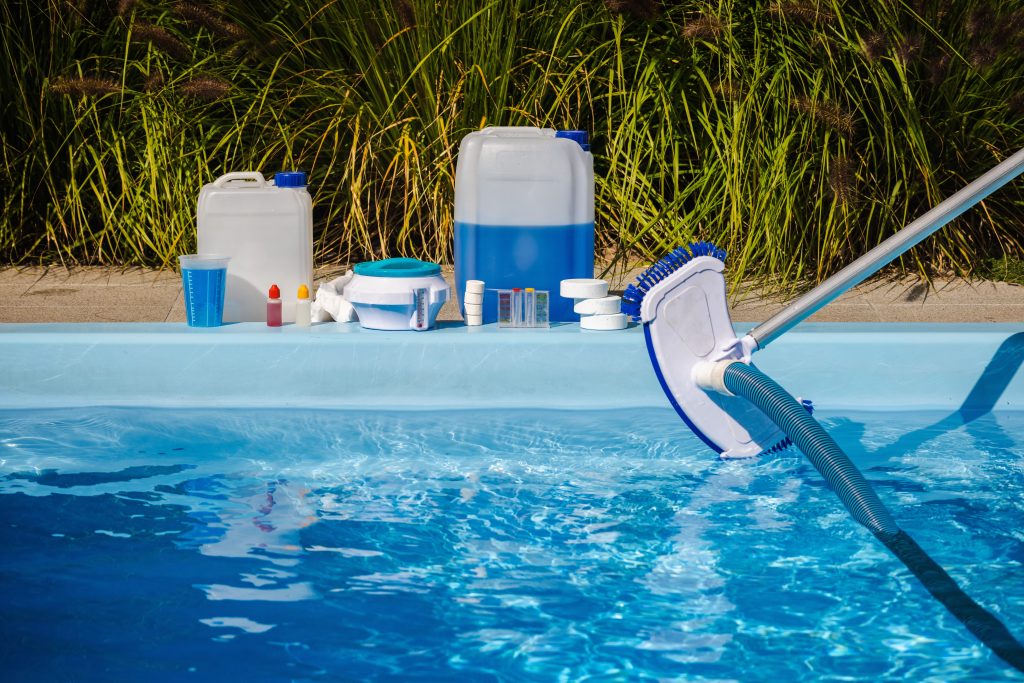 Com calor e tempo seco no DF, CFQ reforça cuidados com a manutenção de piscinas